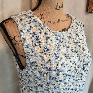 Sleeveless Sweater Knit Top Shades of blue, green, rose gold Sz M